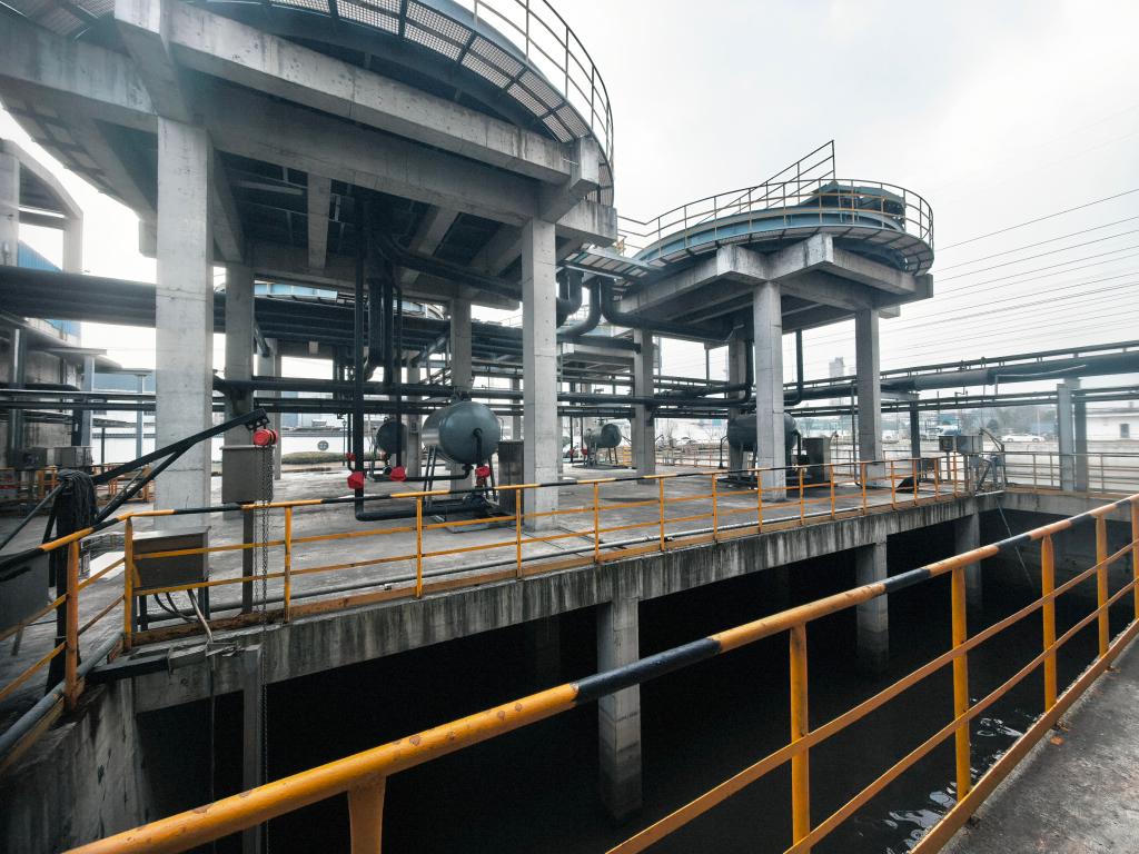 新春走基层·十村十年看长江之变丨安徽当涂长江村：因钢而名的村庄，打开了“久闭的窗”