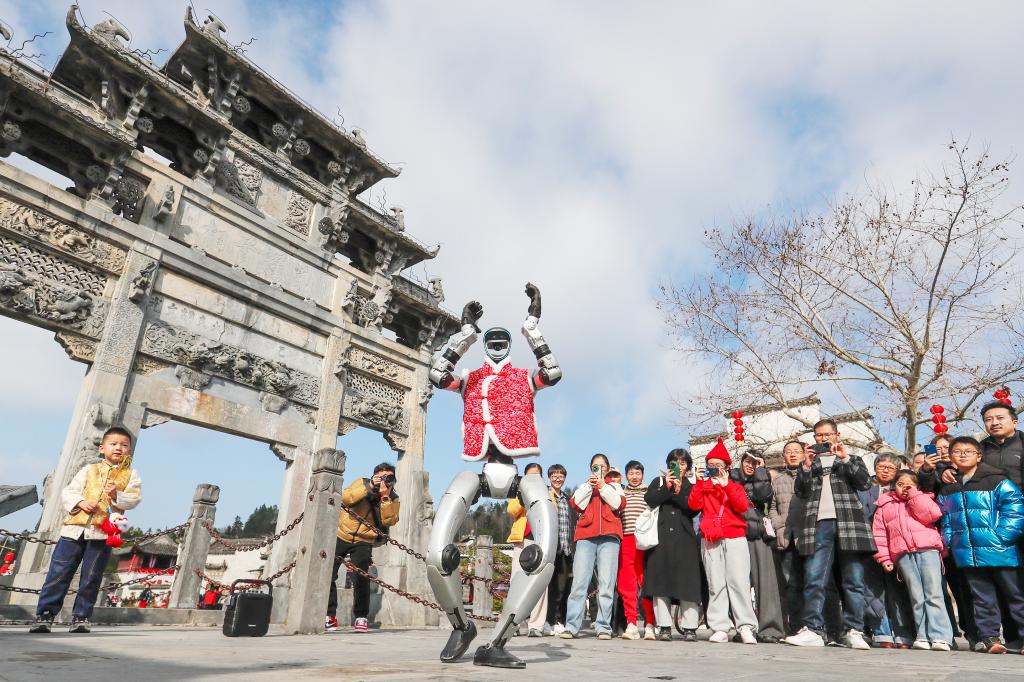 春节假期消费市场观察:“市面”红火 “新潮”涌动