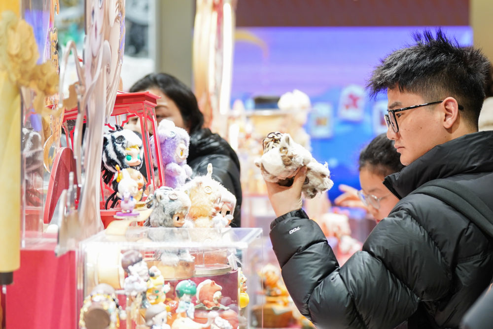 镜观·回响丨新春购物车 满载经济新动能