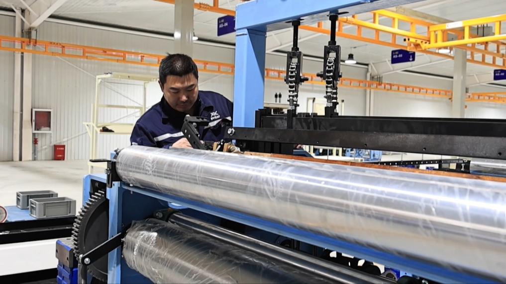 新华视点丨向新向绿领航 探索传统产业转型之路