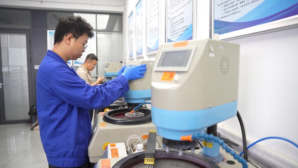 新华视点丨向新向绿领航 探索传统产业转型之路