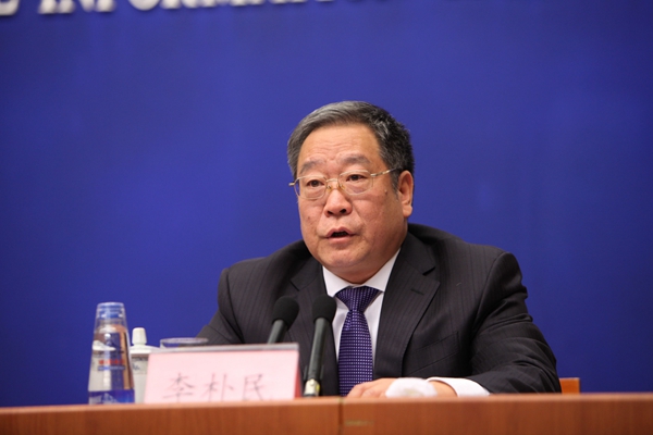 发改委:差别化引导现代保险服务业发展政策