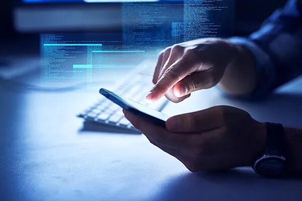 自家人买自家基 员工持基青睐“隐藏款”