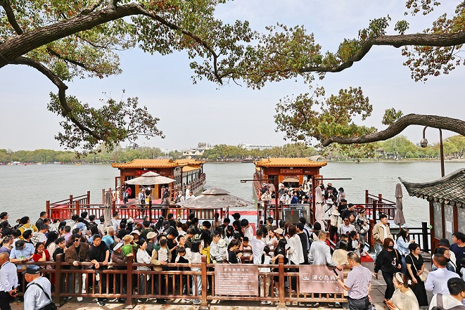 清明假期交通出行人数预计超8.45亿人次