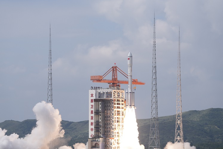 我国成功发射通信技术试验卫星二十七号A/B星