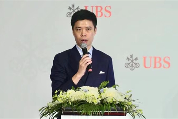 瑞银资管（上海）总经理 陈章2.jpg