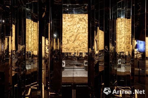 张鼎新个展:用一件作品 在香格纳卷起"漩涡"