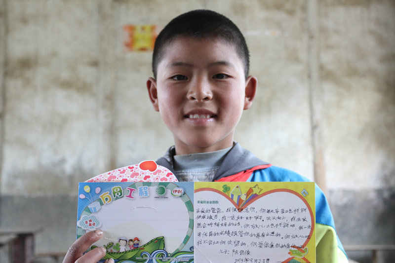 一线回访,实地会诊 伊利"方舟工程"探访西部校园安全