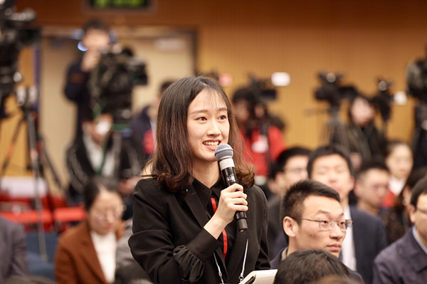 国资委副主任翁杰明回答中国证券报记者提问打造世界一流企业