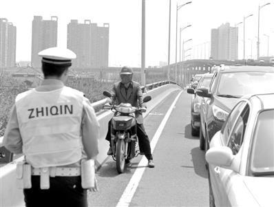 �Ͼ������ϲ��ﳵ�߸߼� Ϊɶ�з�100�з�1100��