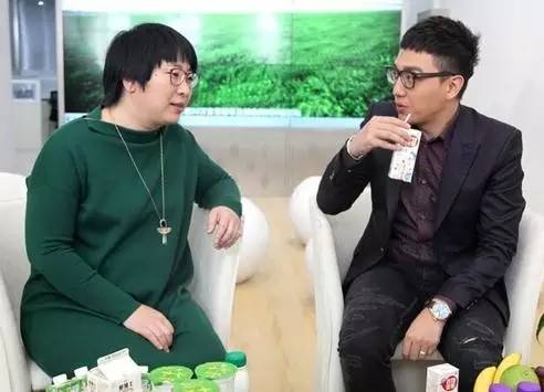 “辽宁首富”的妻与子:在辉山乳业中均不持股