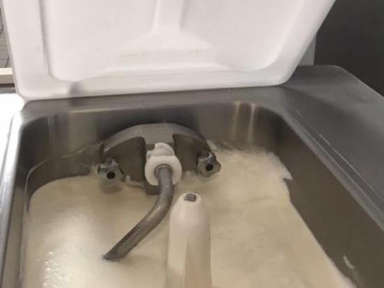 麦当劳中国:冰淇淋机事件系假新闻 与中国无关