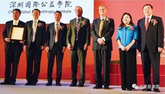 一个中国女人捐了15亿美元!国外炸了国内却无人知