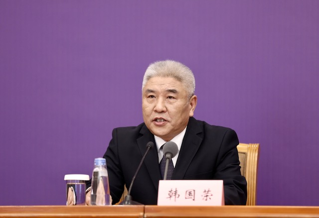 韩国荣 国家税务总局纳税服务司副司长,一级巡视员(主持工作)(摄/本报