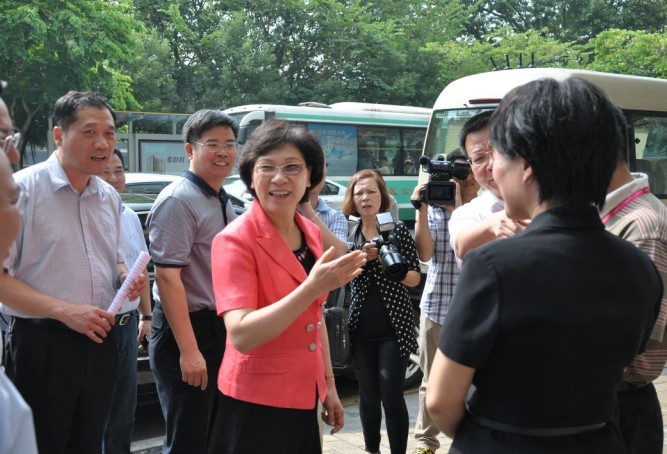 �����丱�г���ʳƷ��ȫ�����ϵ�����Ե㹤������ĵ�Ҫ��