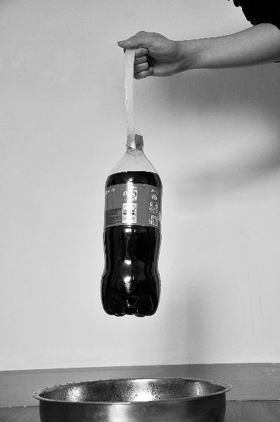 �����У���˳�ƿ��ۿ��Ե���һ��ƿ���� ��/��������������