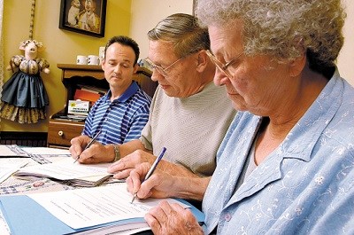 ���գ��й�������ҵЭ�ᡢ���粿��ᱣ���о�����ƽ�����ϵ���һ������Ϸ����ˡ�2015�й�ְ�����ϴ���ָ�����г��б��桷�����¼�Ʊ��棩����ͼ��ʾĿǰ�ҹ�������ϵķ������档