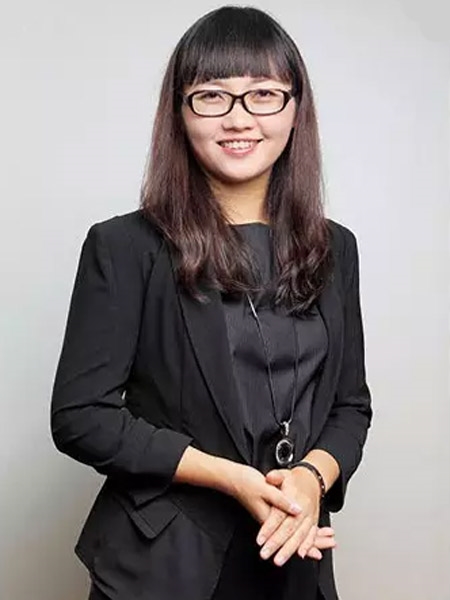 �ƴ��ݣ����ӽ��CEO��ѧ��ʱ���������Ѿ���¶�����Ĳ�����һ�棺����ѧ˶ʿ����ͨ��Ӣ���������ԡ�