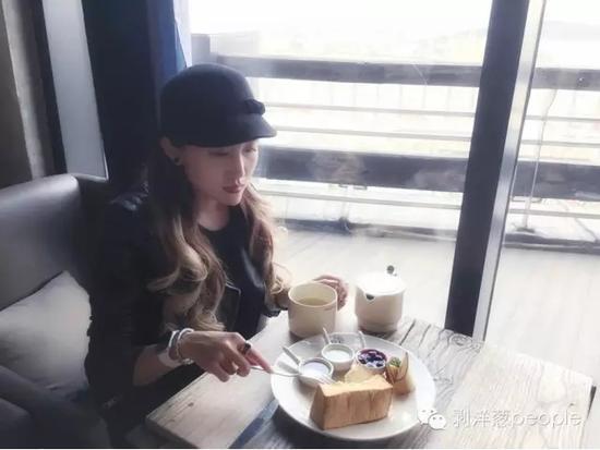 �ɷ��ֳ������Ǻ���Ҫ������սǶȺ�Զ���������⽻������ͼ�ٷ���