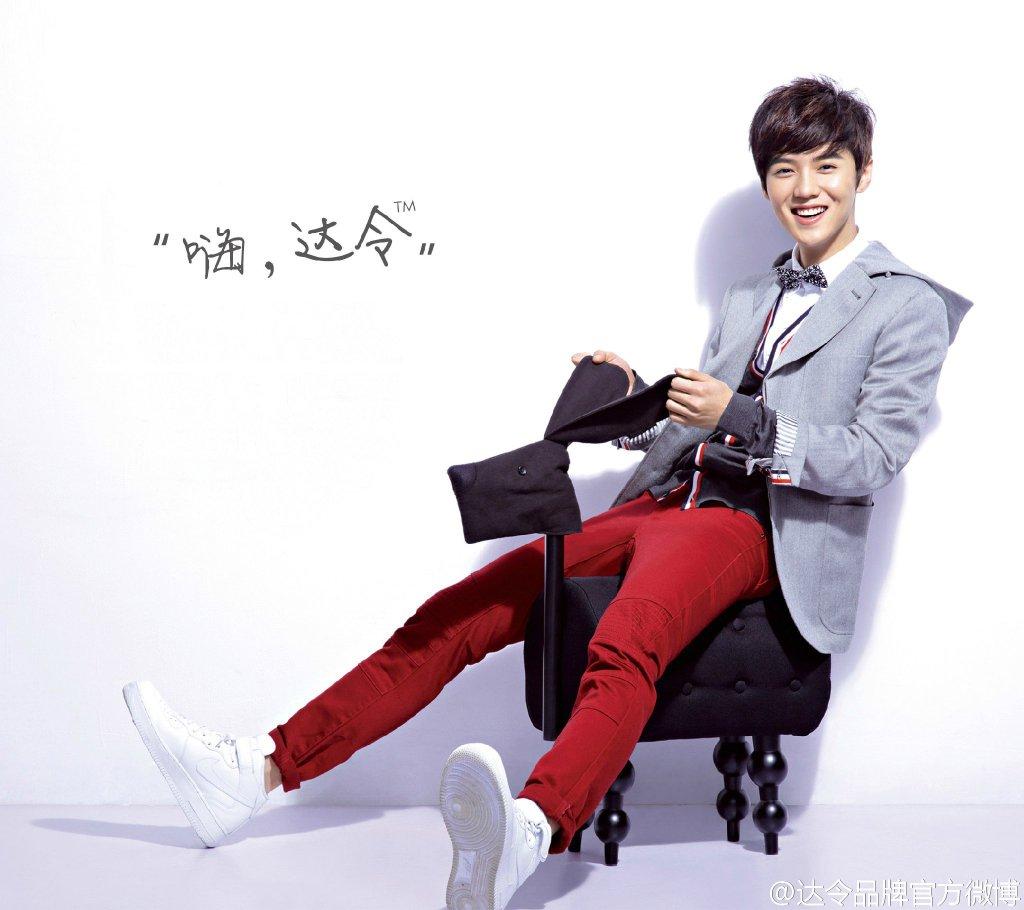 ˵������˵�����ò�������ȫ�������¹�ϡ�����2014��12��12�գ�90������ż������¹�Ͼ͡����硱�羳���̡������2015���ͯ�ڣ�¹����ʽ��Ϊ�羳����ƽ̨������Ķ��»��Ա�����App�漴��ΪApp Store������������