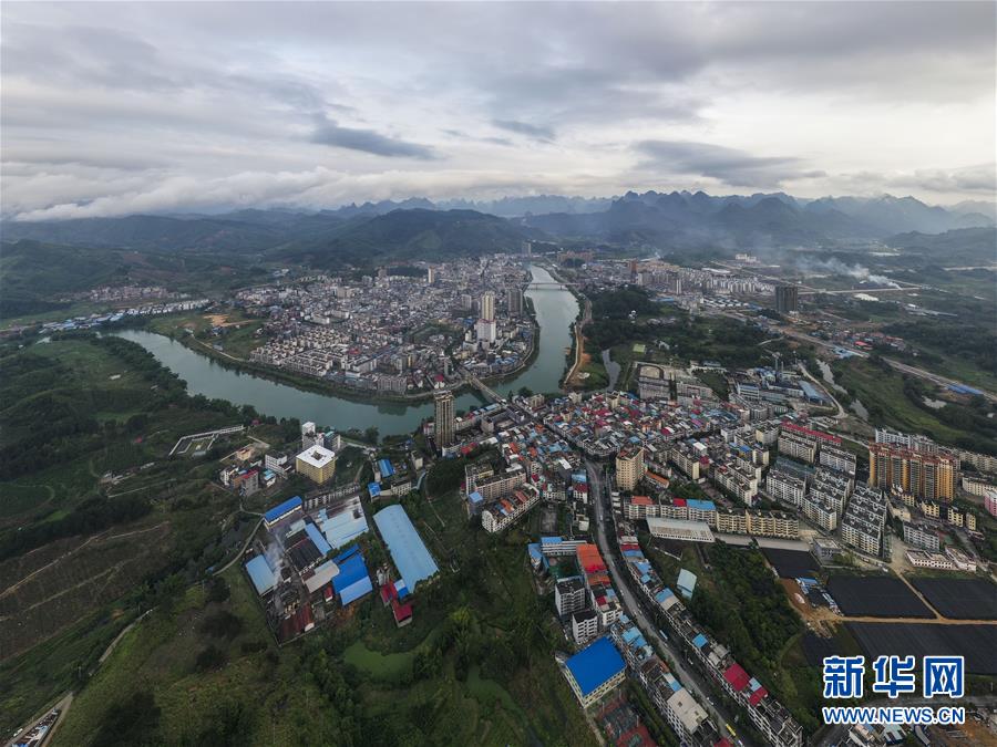 广西环江:毛南山乡换新颜